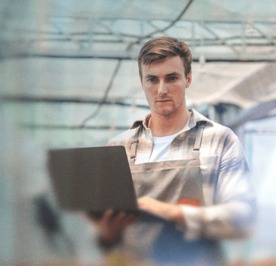 Datenschutz & Sicherheit: KI-Innovation ohne Compliance-Risiken.